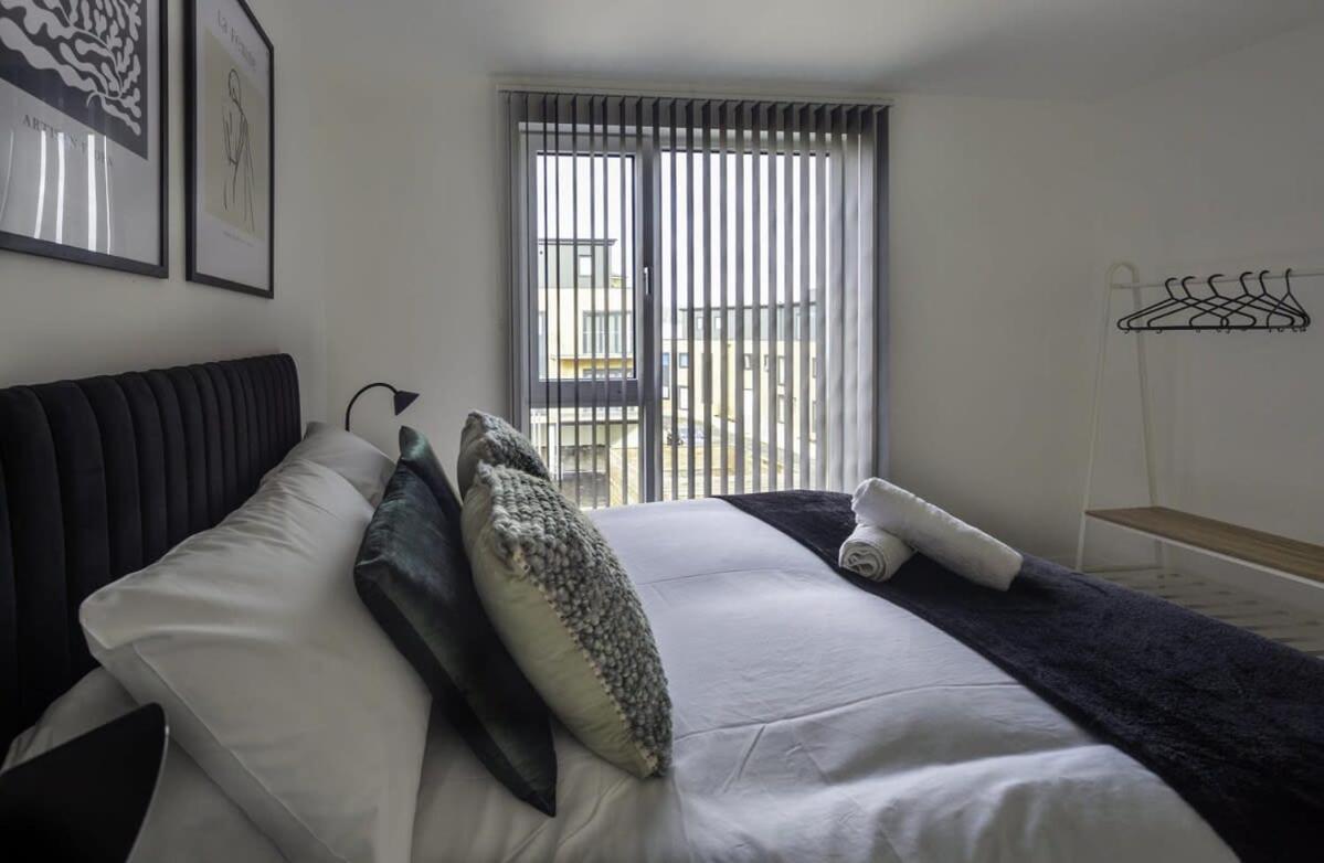 Modern And Bright 2 Bed Apartment In Ashford Ashford  Eksteriør bilde